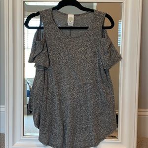 Freeloader brand Cold Shoulder T-Shirt Size Small